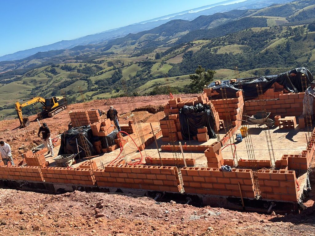 forte vale construtora casa la colina